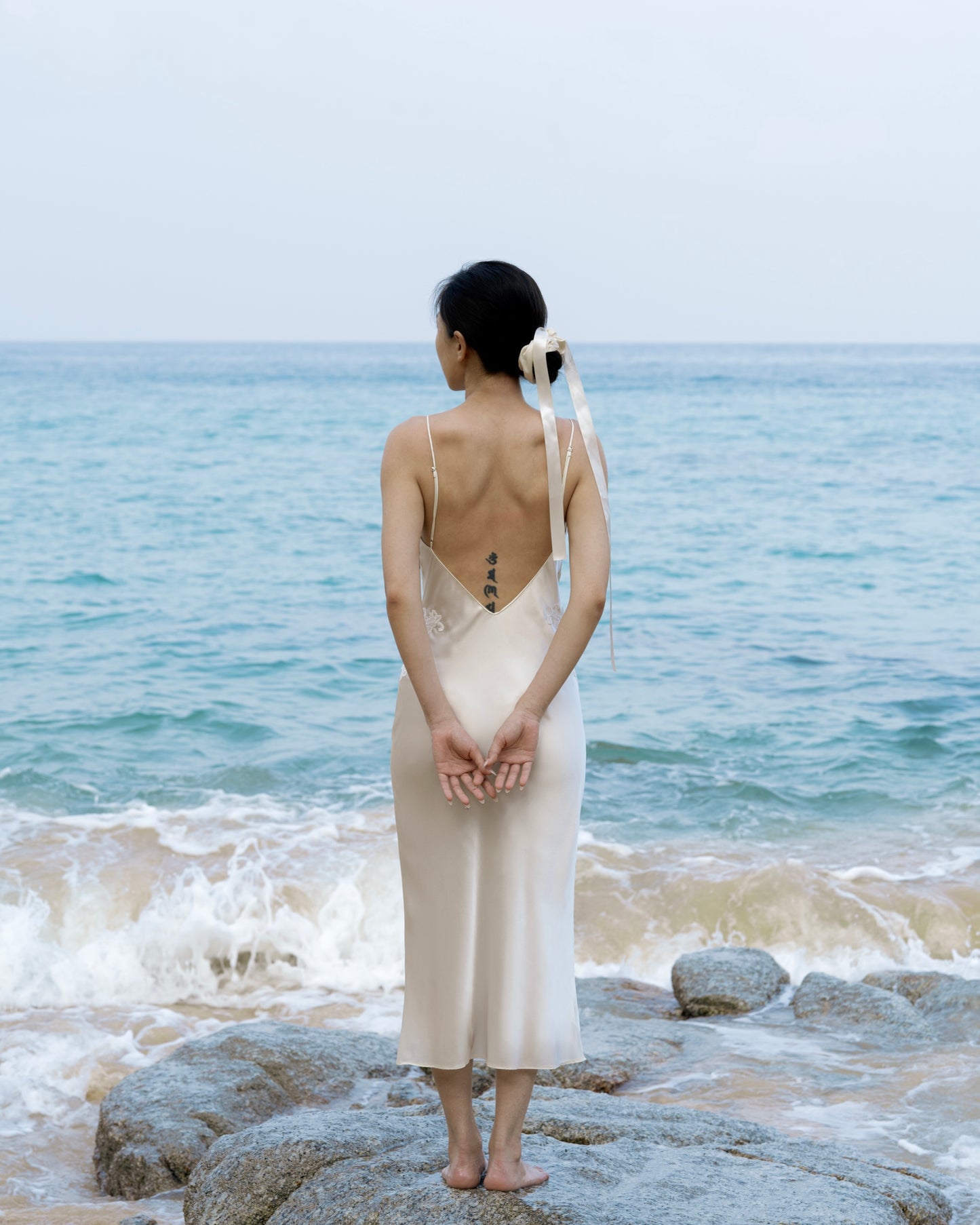 KŪMYŌ Lace-panelled Silk Cami Dress