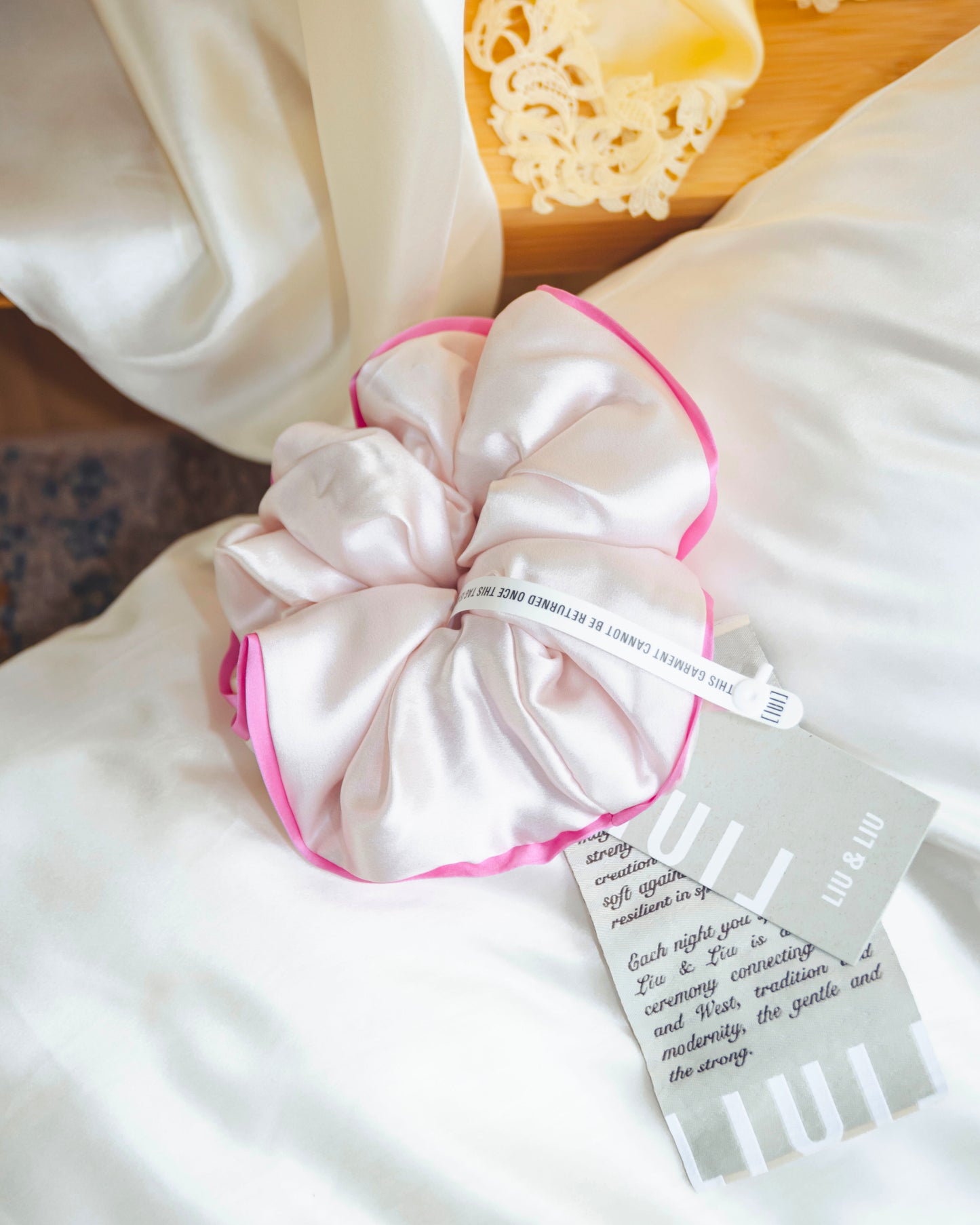 The CLOUDDREAM Oversized Silk Scrunchie