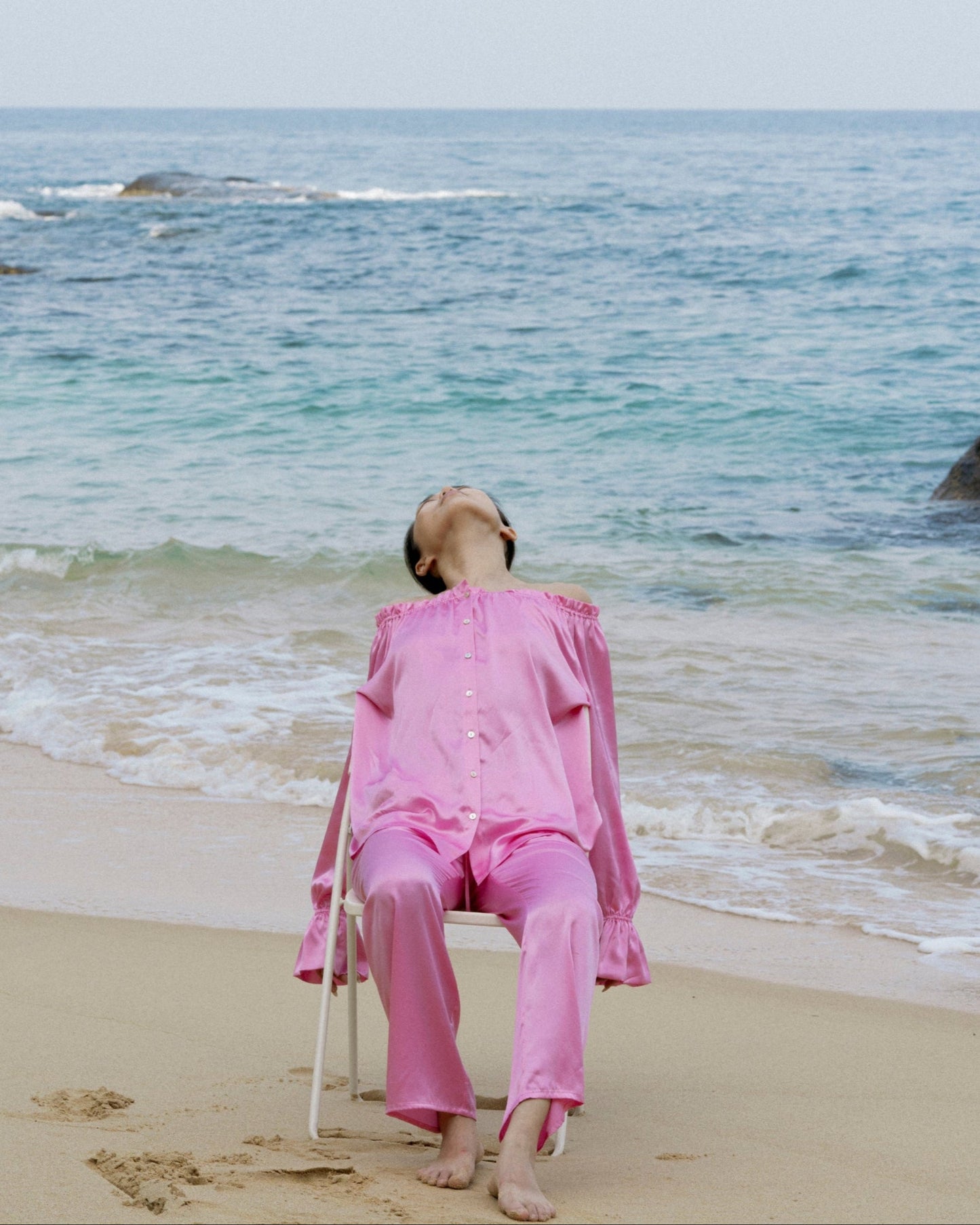 YŪGAWA Off-shoulder Silk Pyjama Set