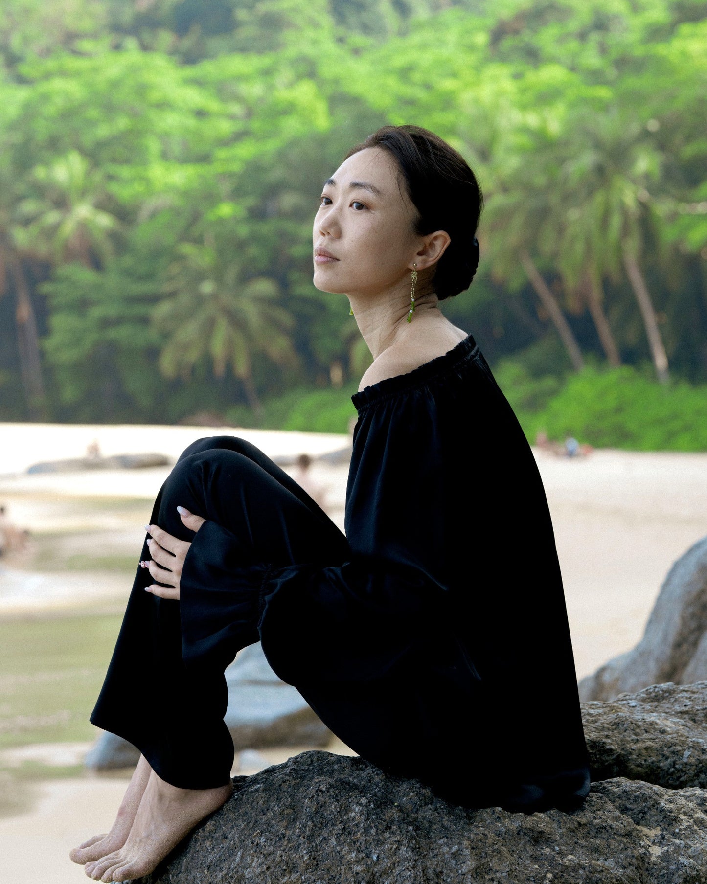 YŪGAWA Off-shoulder Silk Pyjama Set