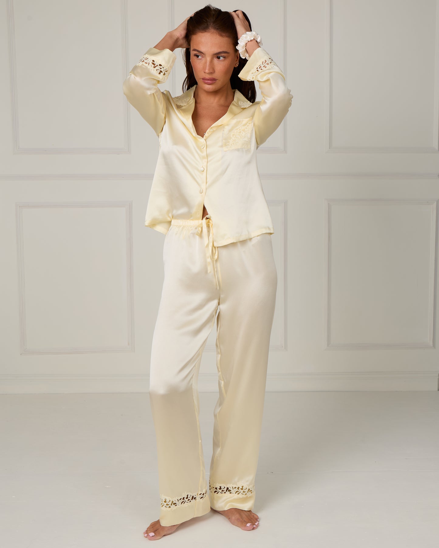 Nivora - Silk Pyjama Set