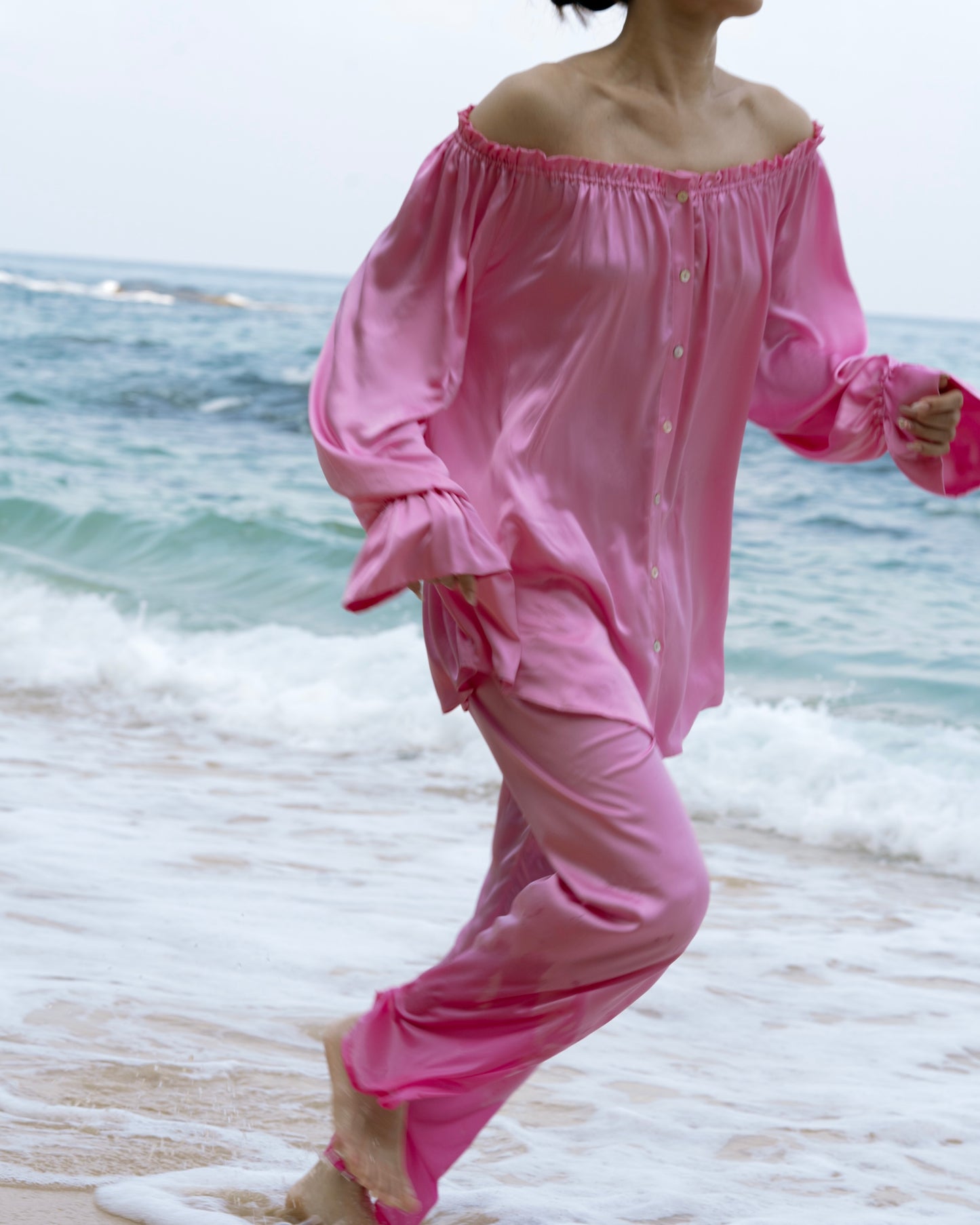 YŪGAWA Off-shoulder Silk Pyjama Set
