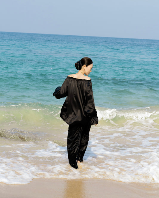 YŪGAWA Off-shoulder Silk Pyjama Set
